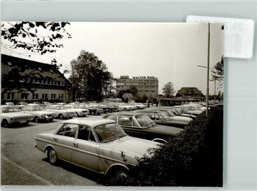 Hilter Fabrik Auto Parkplatz Ort handschrifltich Foto Original aus Archiv eines Ansichtskartenverlags