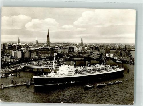 Hamburg Passagierdampfer TS Hanseatic der Hamburg-Atlantik-Linie an der Überseebrücke