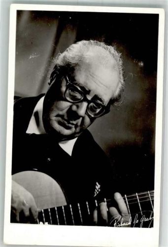 Gitarrist Andres Segovia Gitarre