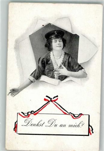 Durchbrochene Papierwand Frau mit einer Schirmmütze Poesie / Liebe Denkst Du an mich WK I