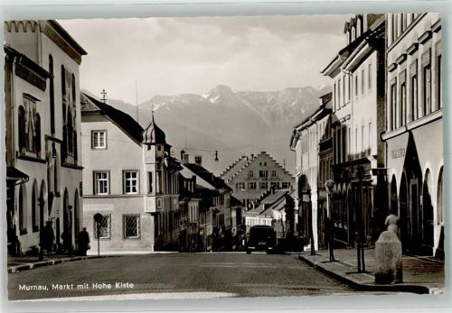Murnau Markt mit Hohe Kiste Oldtimer