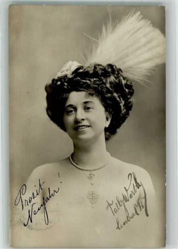 Dresden 1908 Junge Frau mit Dauerwelle und weißer Feder im Haar Ort lt. Hüttenstempel Hotel Monopol