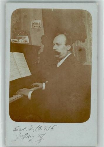 1916 Klavierspieler