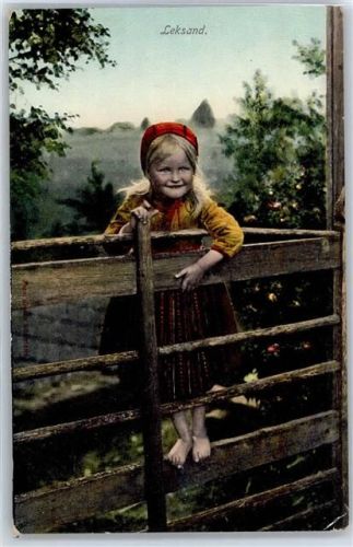 Leksand Kind in Tracht