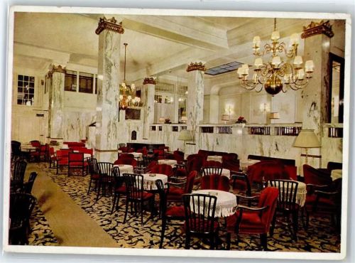 Hamburg Innenansicht Hotel Reichshof, Halle