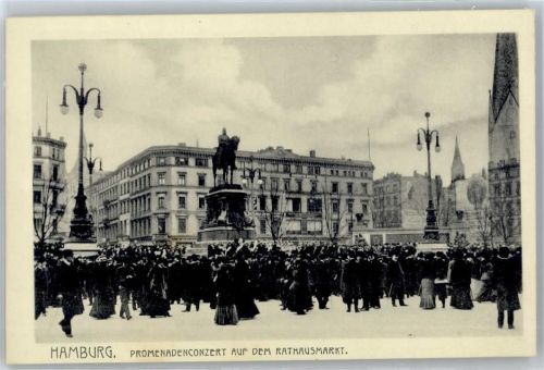 Hamburg Promenadenconzert Rathausmarkt