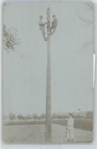 01689 O8254 Niederau b Meißen, Sachs - Arbeiten am Strommast