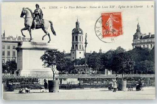 Lyon La Place Bellecour, Statue de Louis XIV