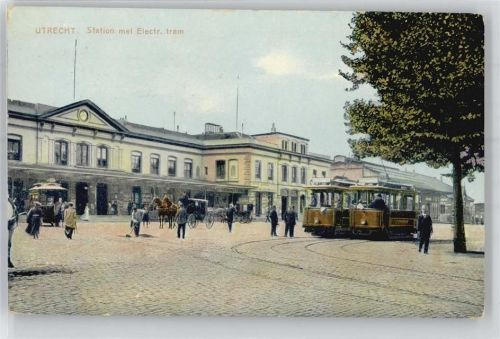 Utrecht Station met Electr, Tram, straßenbahn