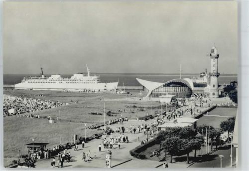Warnemünde Leuchtturm Fährschiff DR