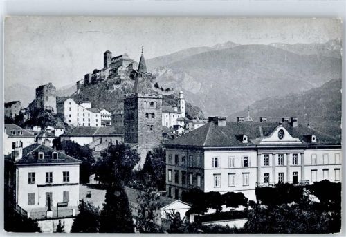 Vallese Burg Kirche AKU1