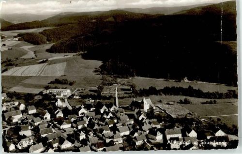 59846 W5768 Allendorf , Sauerland - Fliegeraufnahme Kirche