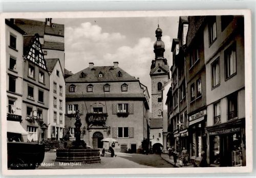 Cochem Marktplatz Brunnen Geschäft