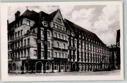 Nürnberg Deutscher Hof Flaggenschmuck