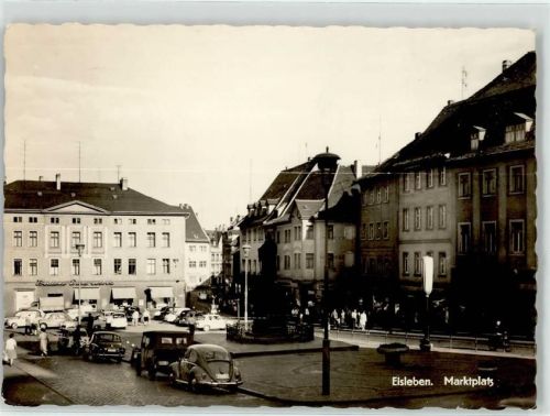 Lutherstadt Eisleben Marktplatz VW Käfer