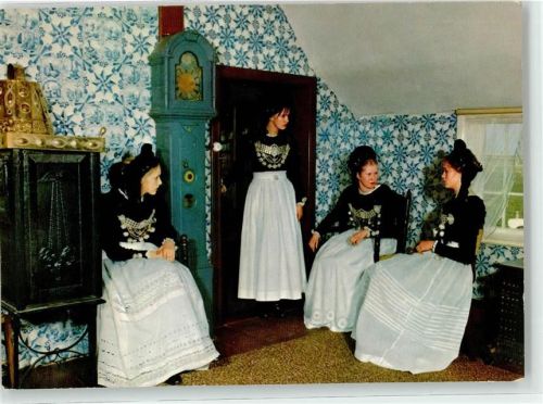 Nebel Friesinnen Tracht
