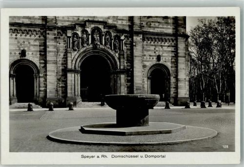 Speyer Denkmal Domschüssel Domportal