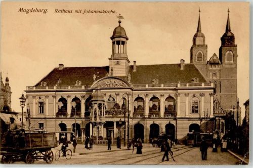 39104 O3000 Magdeburg - Rathaus mit Johanniskirche Straßenbahn