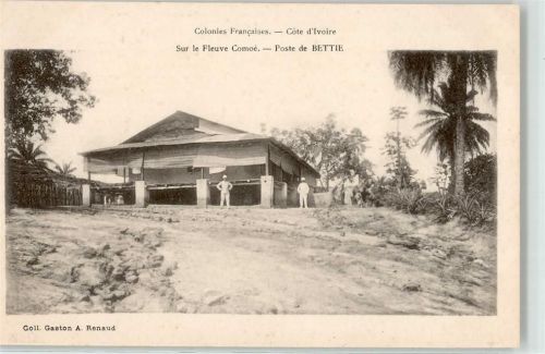 Sur le Fleuve Comoe Poste de Bettie