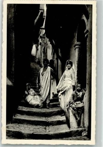 Alger Tracht Rue Arabe