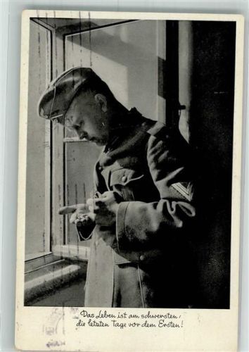 1936 Landser in Uniform zählt am Monatsende sein Kleingeld Maschinenstempel
