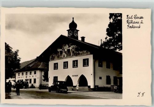 Bad Wiessee Rathaus Postamt Auto
