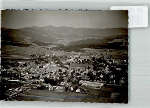 Hengersberg Foto Original aus Archiv eines Ansichtskartenverlages Fliegeraufnahme