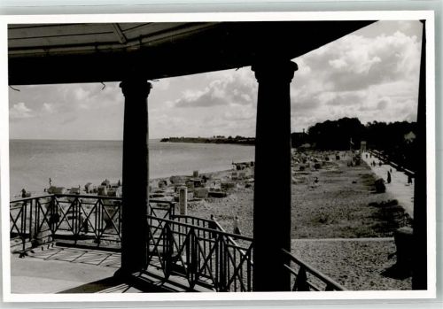 Niendorf Pavillon mit Blick auf das Strandleben Foto Original aus Archiv eines Ansichtskartenverlages Ort handschriftlich
