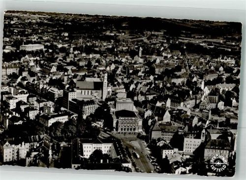 Augsburg Fliegeraufnahme der Stadt mit St. Ulrich Kirche und Stadttheater