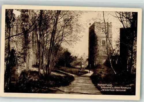 Hohentwiel Schlosshof mit Kirchturm und Wiederhold-Denkmal Fotograf Ott