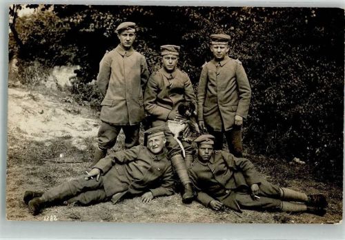 Soldaten mit Hund