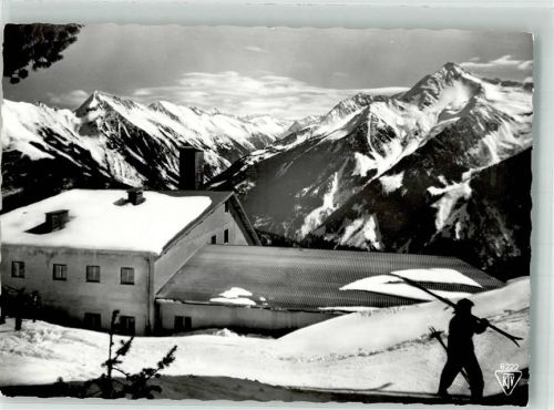 Mayrhofen Bergstation Penkenseilbahn Winter