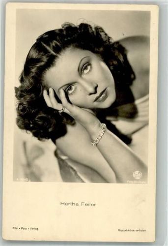 Portrait von Hertha Feiler Fotograf Baumann Film-Foto-Verlag 3524/2