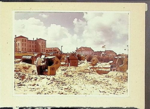 Duhnen Foto montiert auf Karton Strand mit Strandhotel Seehotel und Jugendherberge Fotograf Otto Schulze