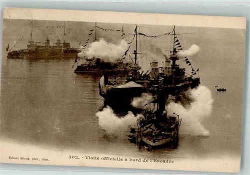 1906 Französisches Geschwader gibt Salutschüsse ab