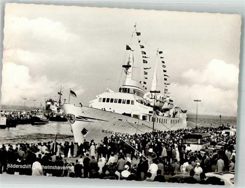 Wilhelmshaven MS Wilhelmshaven Hafen Oldtimer Omnibus