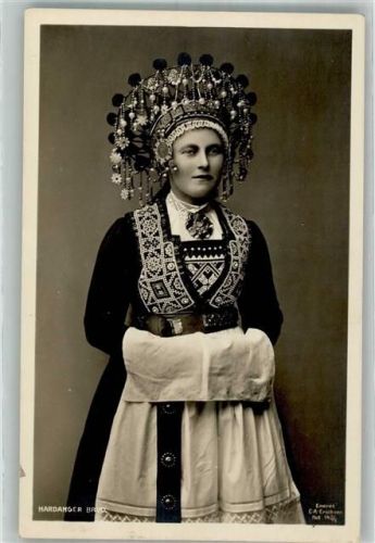Hardangerfjord Tracht Frau