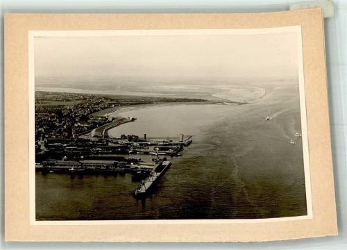 Cuxhaven Foto montiert auf Karton Hafen Fliegeraufnahme