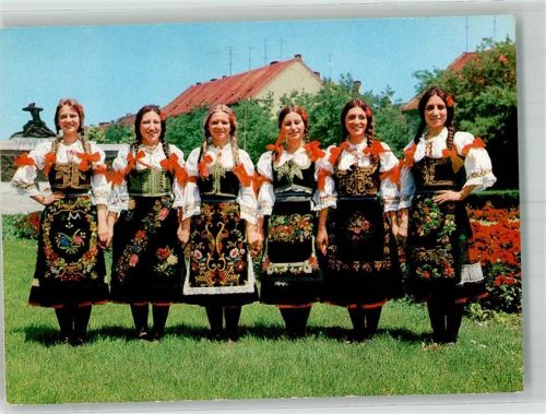 Subotica Tracht Frauengruppe