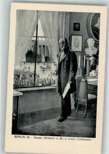 Berlin Mitte Der Kaiser am historischen Eckfenster des Hohenzollernschlosses