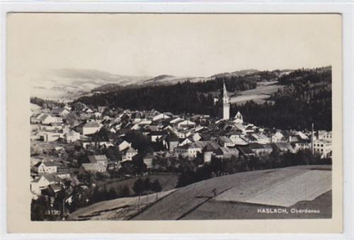 Fotokarte von Haslach, Oberdonau. Totalansicht. Ungelaufen. Leichter Bug unten rechts, sonst gut erhalten.