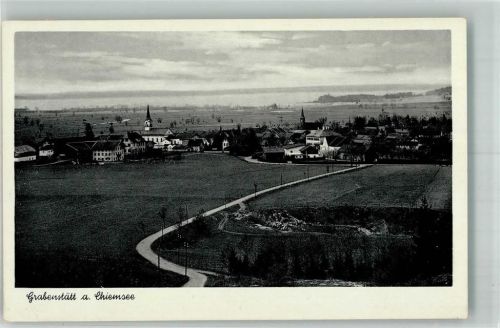 Grabenstätt Panorama des Ortes mit Pfarrkirche St. Maximilian
