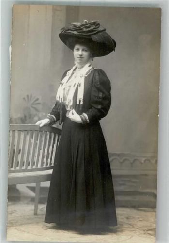 Frau
