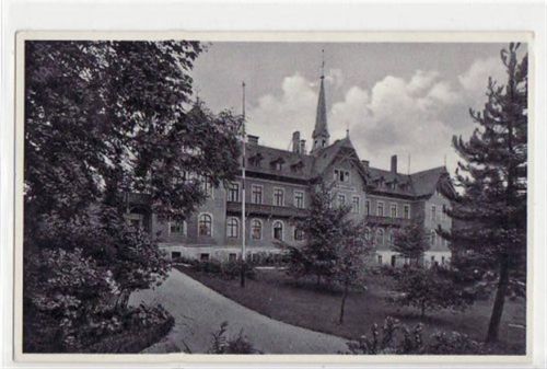 Grünhain mit Genesungsheim der Landesversicherungsanstalt Sachsen gelaufen von 1937. Gute Erhaltung.