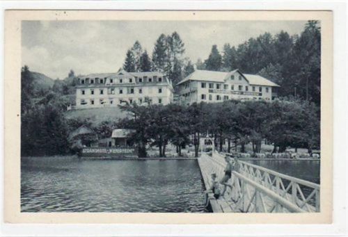 Sekirn am Wörthersee mit Strandhotel " Wienerheim " gelaufen von 1927. Gute Erhaltung.