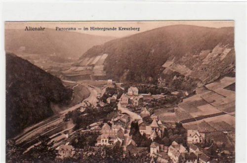 Altenahr Altenahr mit Panorama, im Hintergrunde Kreuzberg ungelaufen Gute Erhaltung.
