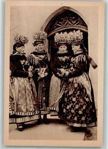 Effeltrich 1933 Bauernmädchen Goldkronen Blumen Winterhilfswerk d. Dt. Volkes