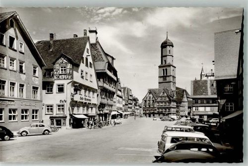 Biberach Marktplatz mit Stadtpfarrkirche St. Martin VW Käfer Oldtimer