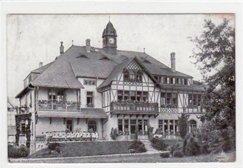 Arvedshof mit Haus- und landwirtschaftlicher Frauenschule ungelaufen Leicht fleckig, sonst gut erhalten.