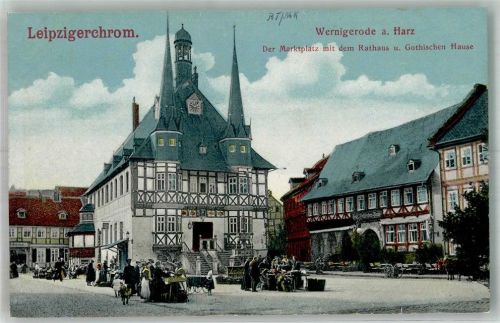 Wernigerode Marktplatz mit Rathaus und Gotischem Haus Marktszene